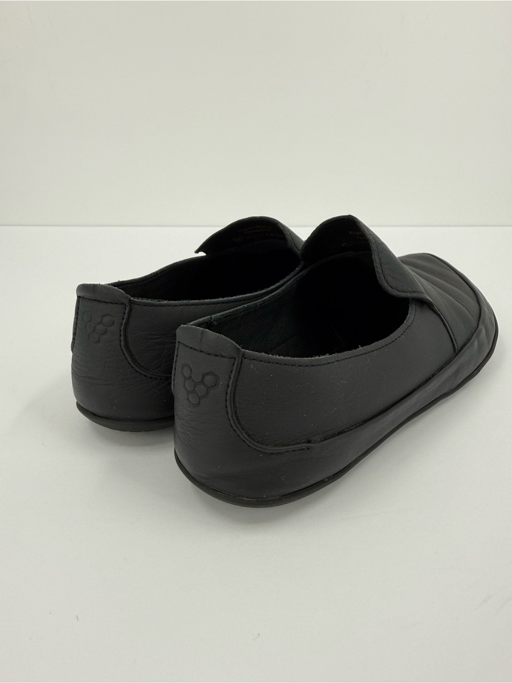 Vivobarefoot Opanka I Leather Slip On Shoe in Black Size 37 - Picture 3 of 10